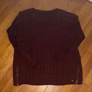American Eagle Outfitters burgundy cable Crewneck Sweater